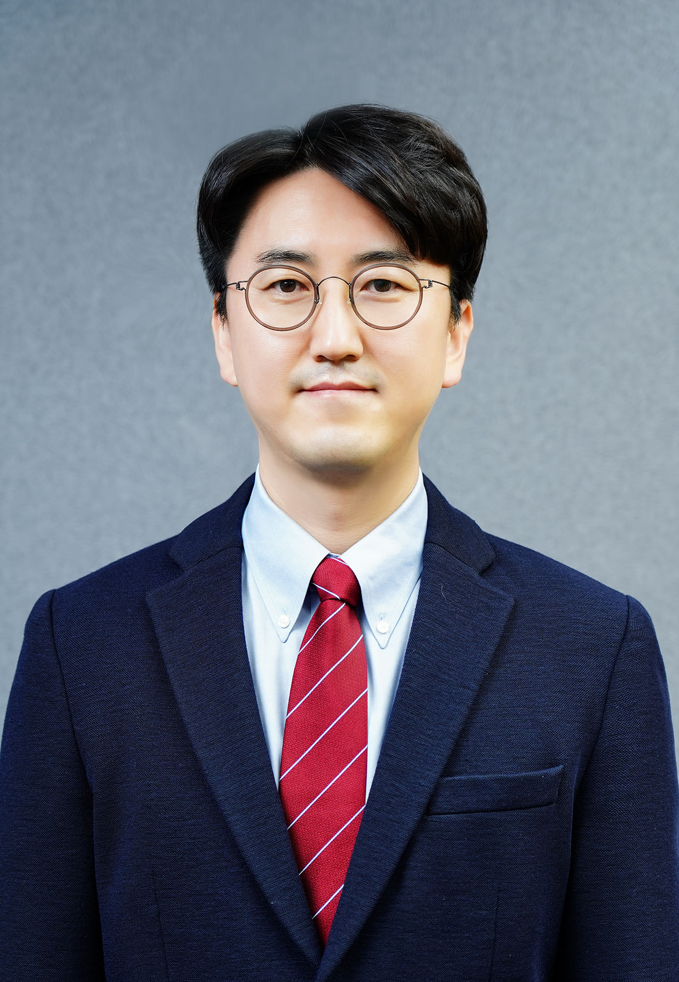 Jong-Young Lee